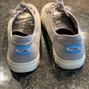 Tom’s Canvas Sneaker Shoe